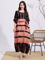 Robe ample, à épaules dénudées